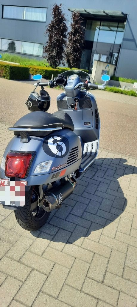Vespa gts a dit il y a 300 jours, Motos, 300 cm³, Scooter, Occasion, Permis Moto A2 minimum