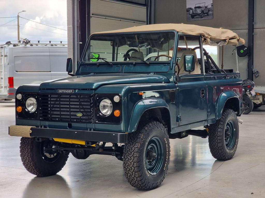Land Rover Defender TYPE 90 * FULL RESTAURER * TURBO DIESEL, 2500 cc, Land Rover, 63 kW, Cabriolet