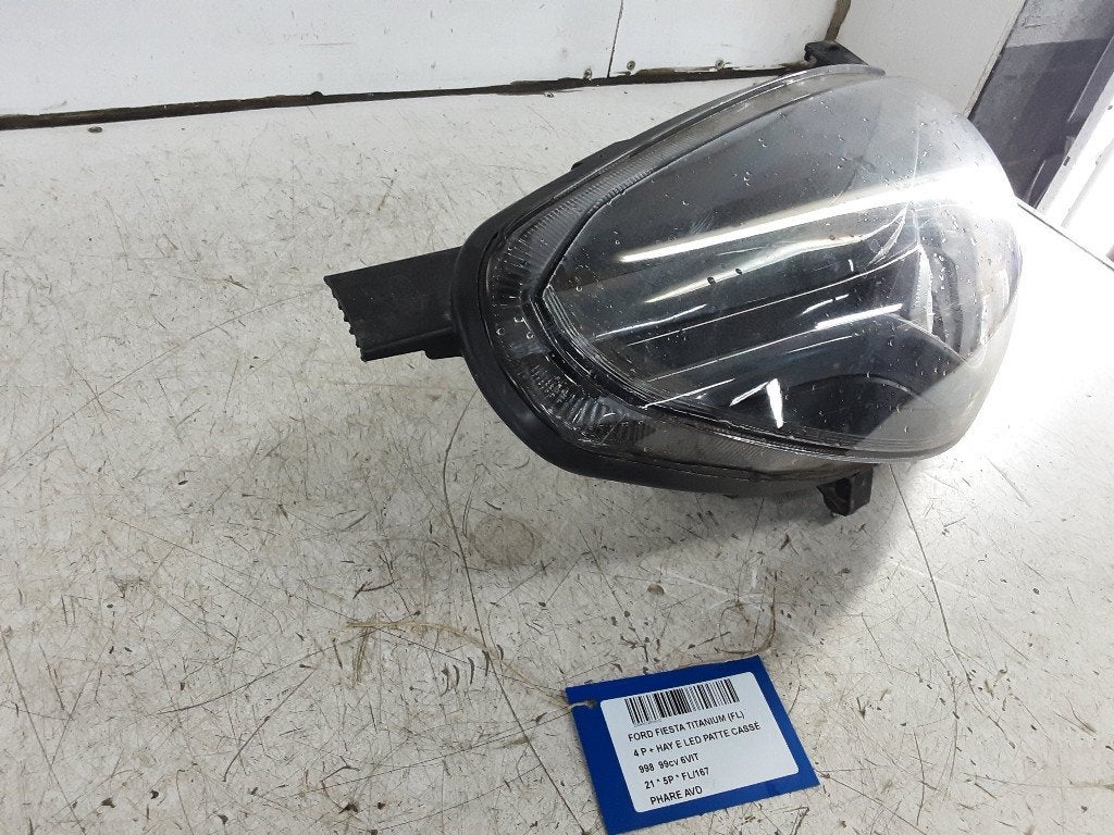 PHARE / OPTIQUE AVANT DROIT Ford Fiesta 7 (L1BB13E014EH), Henry-Ford-Straße  1
50735  Köln, DE, Ford-Werke GmbH, Kunden@ford.com