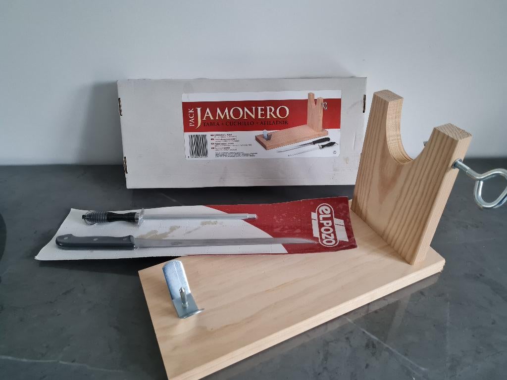 Hespenhouder, hamhouder met bijhorend mes - nieuw in doos, Ophalen of Verzenden