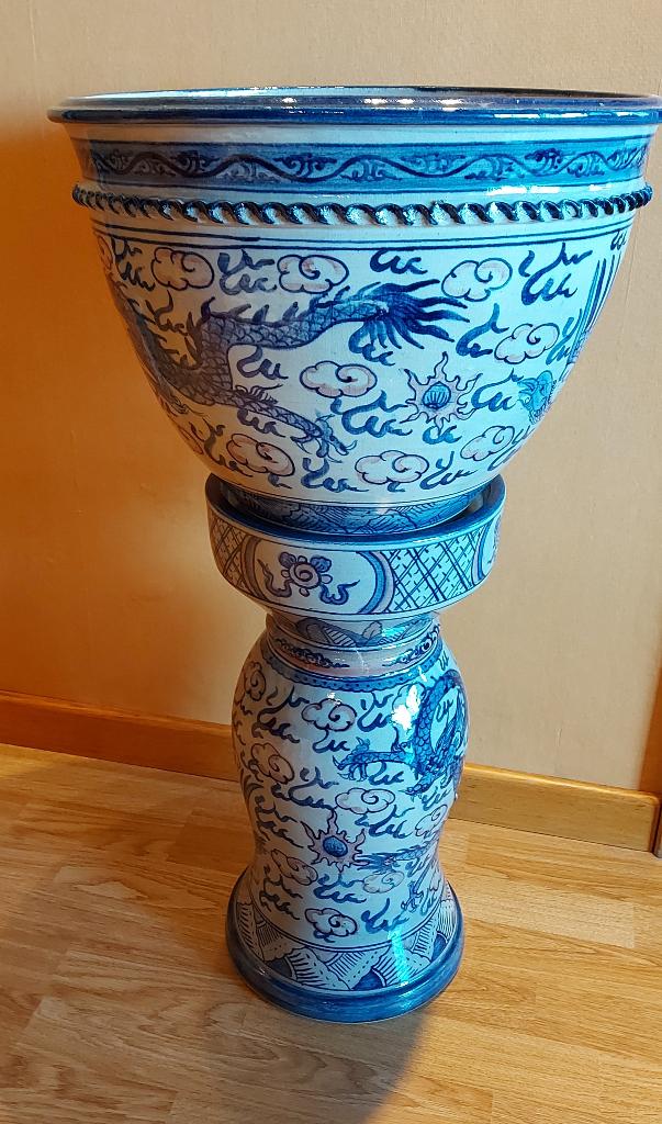 aardewerk bloempot op zuil, Ophalen