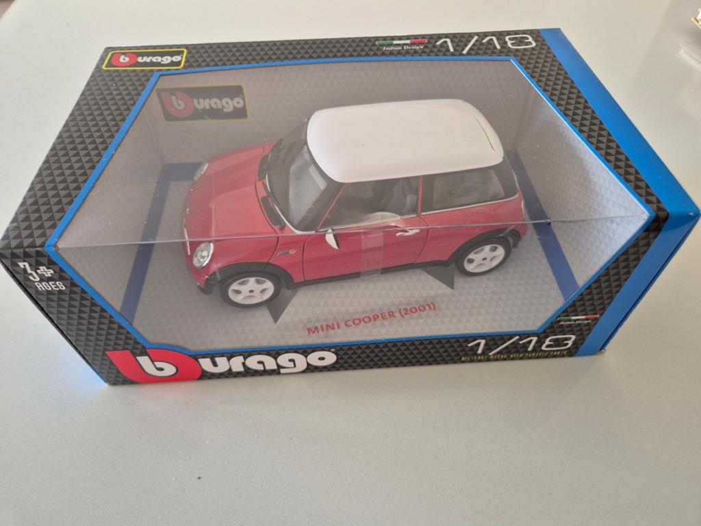 Bburago Mini Cooper 2001 1:18 – Rood/Wit – Mint in doo, Ophalen, Burago