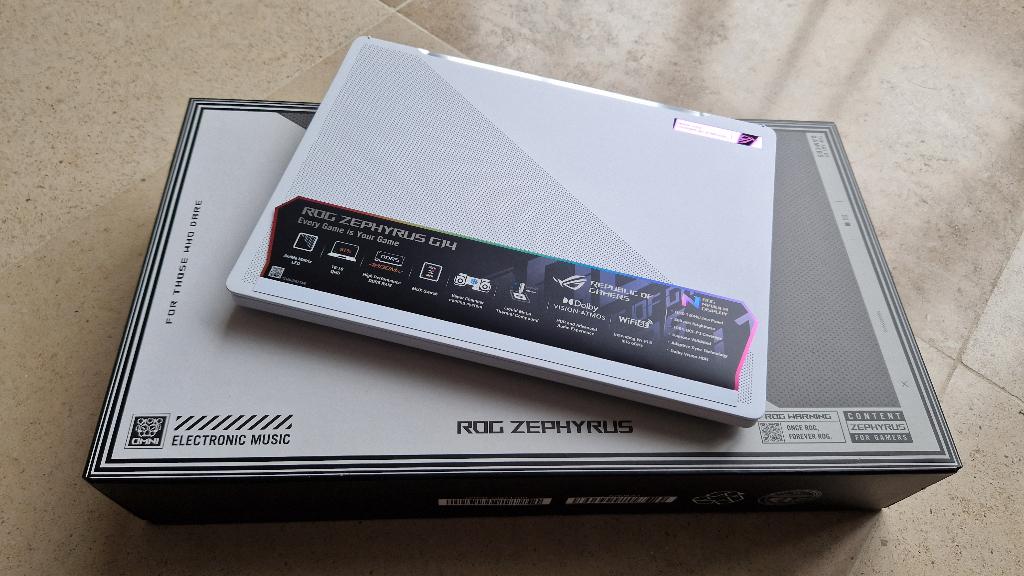 ASUS Zephyrus G14, Ophalen, Gebruikt, Met videokaart, Asus