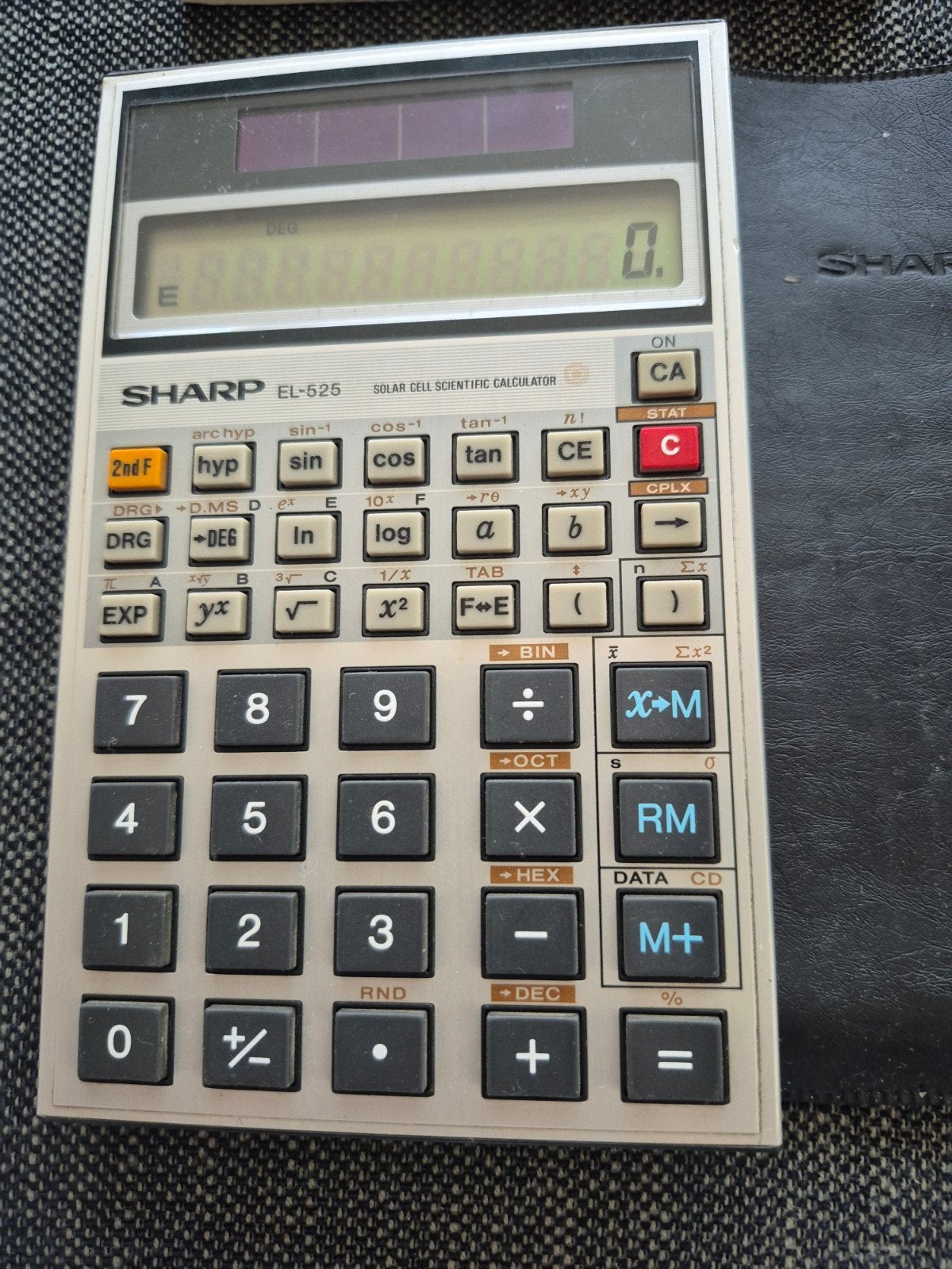 Sharp EL -525 vintage wetenschappelijke rekenmachine, Diversen, Rekenmachines, Ophalen of Verzenden, Gebruikt