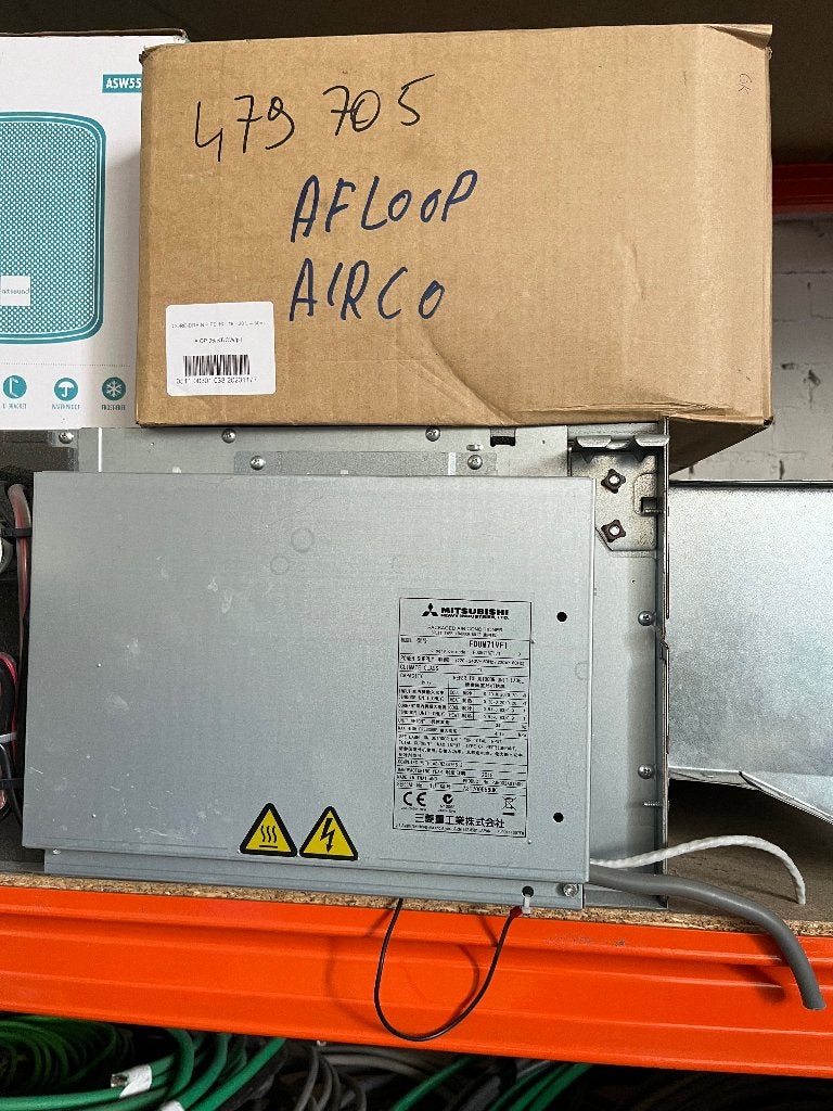 Kanaliseerbare airco installatie, Ophalen, 3 snelheden of meer, Gebruikt, Koelen en Ontvochtigen