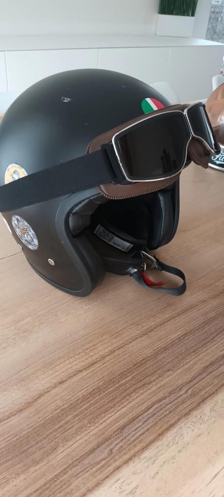 Open helmet retro AGV met bluethoot headset maat 56, Ophalen