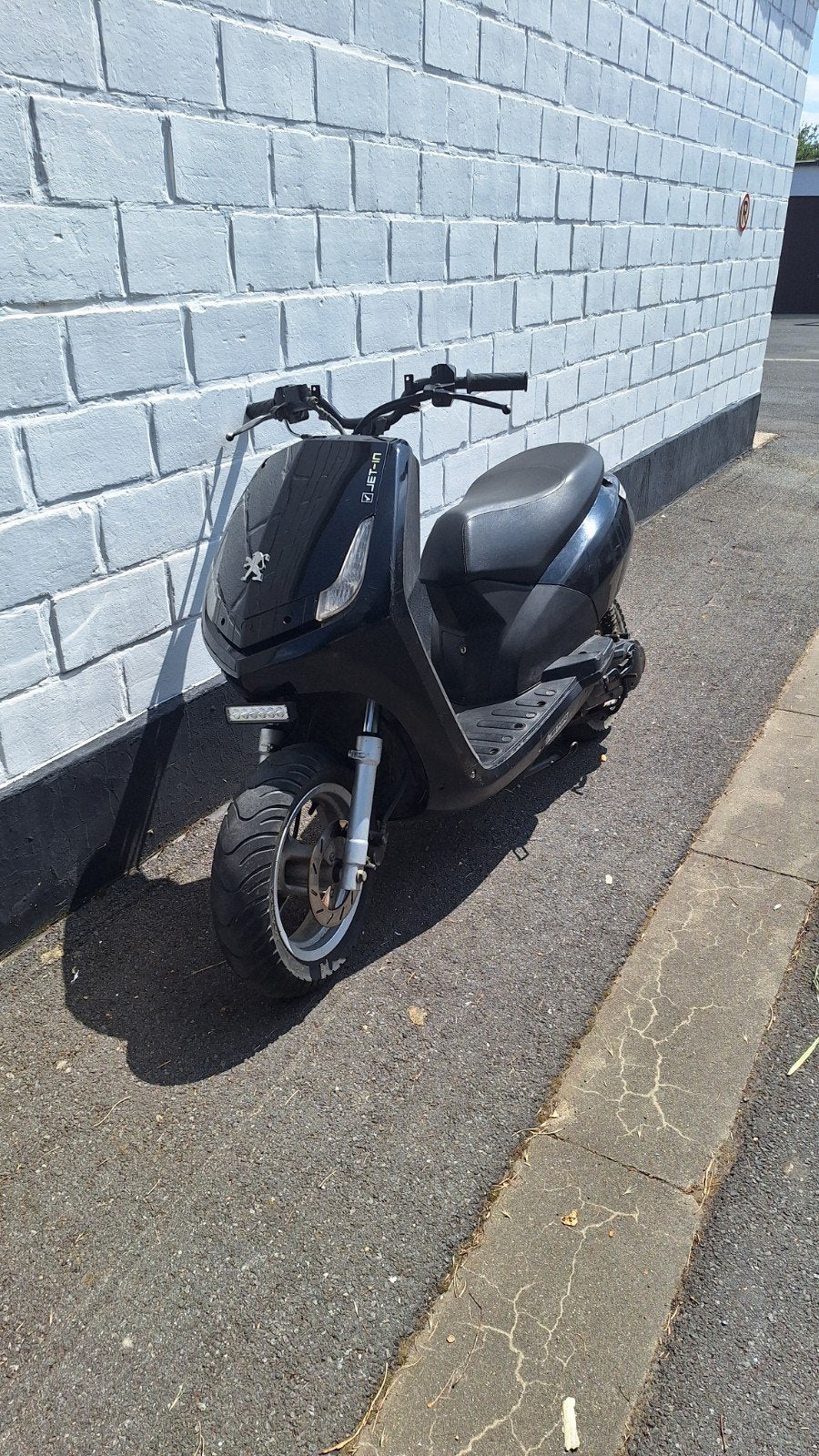 Peugeot Vivacity Custom (Sportstuur & LED) + Extra Onderde, Fietsen en Brommers, Brommers | Peugeot, Gebruikt, Overige modellen