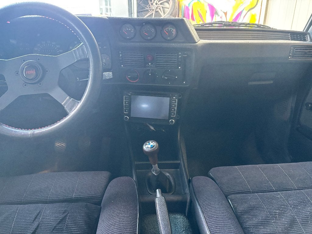 BMW 3-serie 323i E21 5-handbak/oldtimer, foto 9