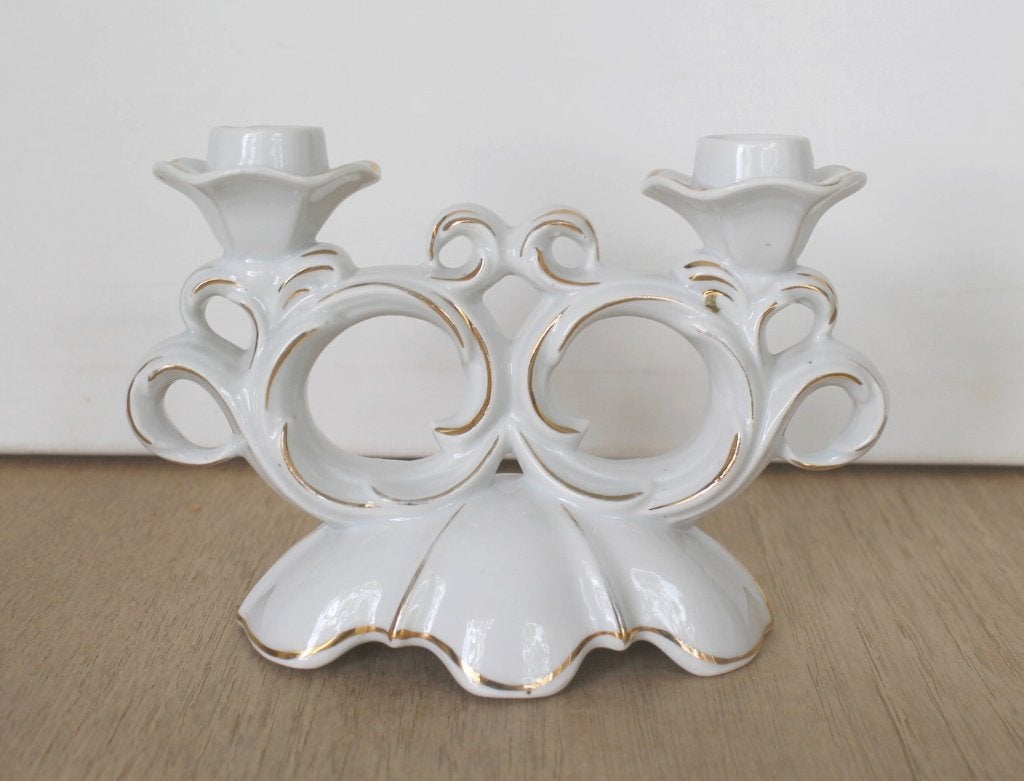 Kandelaar porselein, goud, vintage Rococo revival, Huis en Inrichting, Woonaccessoires | Kandelaars en Kaarsen, Wit, Ophalen of Verzenden
