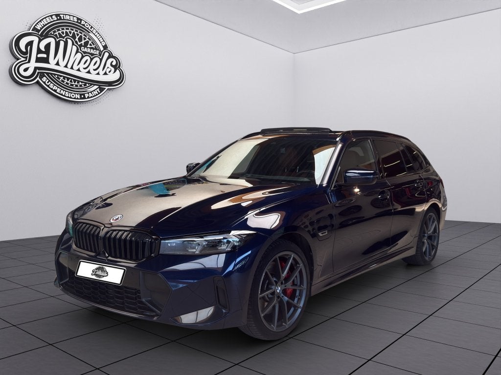 BMW 330e Touring Msport pro 50jahre pano leder headup btw, Automaat, 1998 cc, Achterwielaandrijving, Euro 6