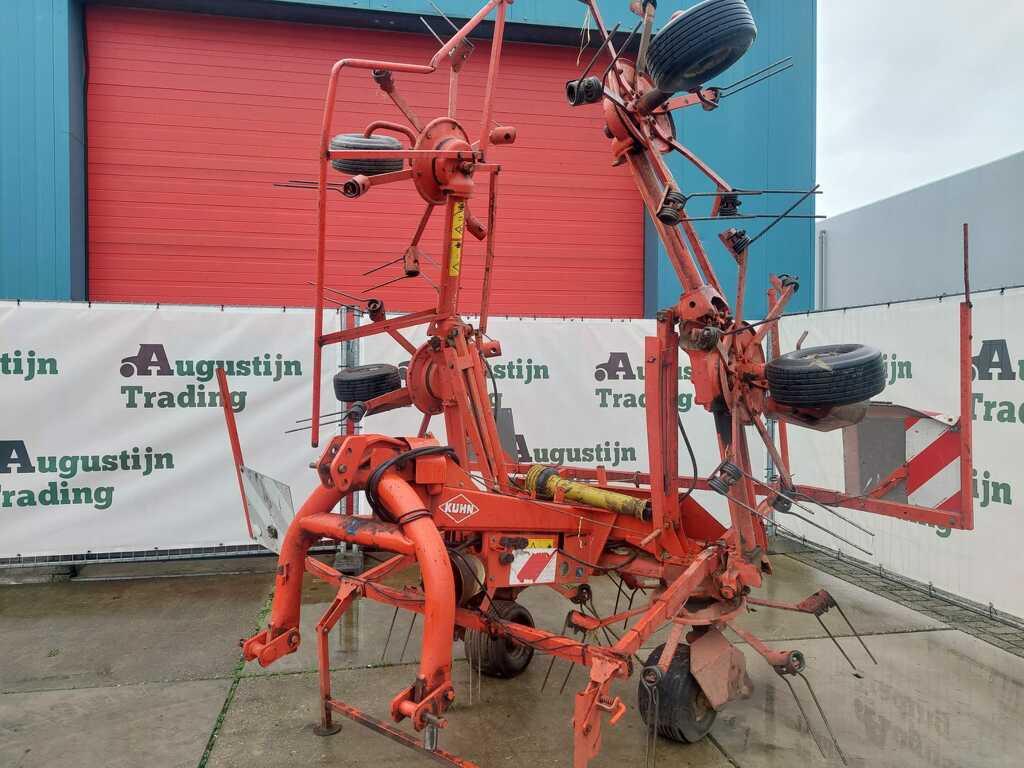 Kuhn GF 6401 MHO, KUHN-Geldr, Autre, Nuenenseweg 165
5667 KP  Geldrop, Info.nl@kuhn.com