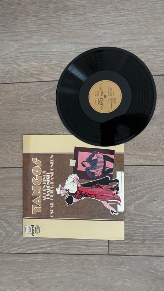 Vinyl plaat (tango), Ophalen, Zo goed als nieuw