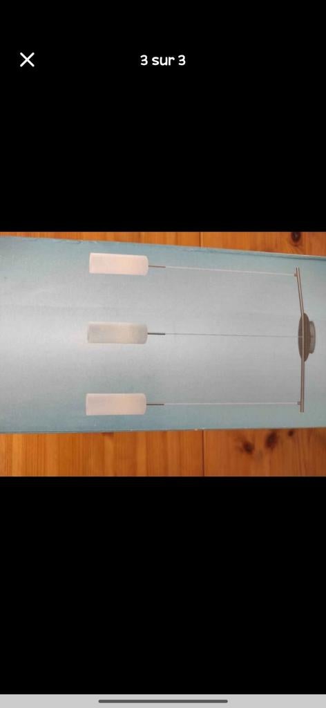 Jolie suspension neuve avec abats-jour en verre  blanc., Neuf, 75 cm ou plus, Verre, Enlèvement