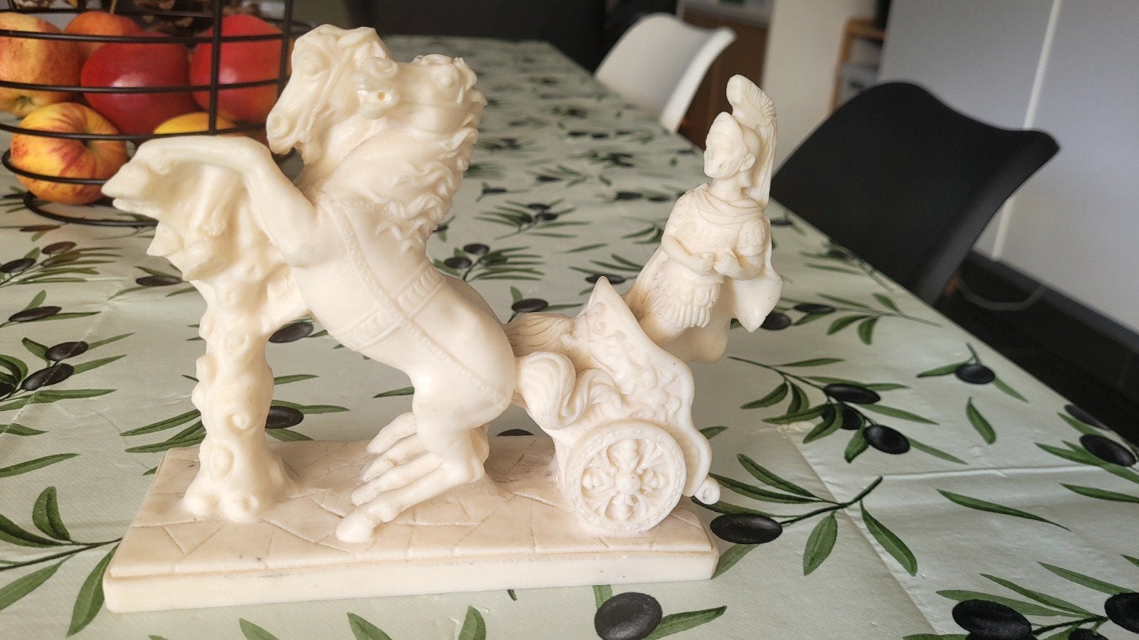 Quadriga beeldje, Enlèvement ou Envoi