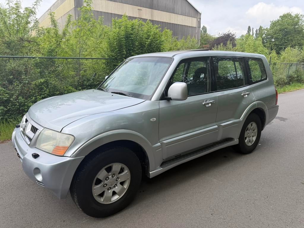 Mitchibishi pajero 3.2 did 7place  exelent etat, Autos, Cuir, Argent ou Gris, Achat, Entreprise