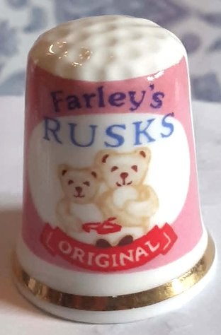 dés a coudre de collection publicitaire rusks (3), Collections, Dés à coudre, Enlèvement ou Envoi, Comme neuf, Porcelaine