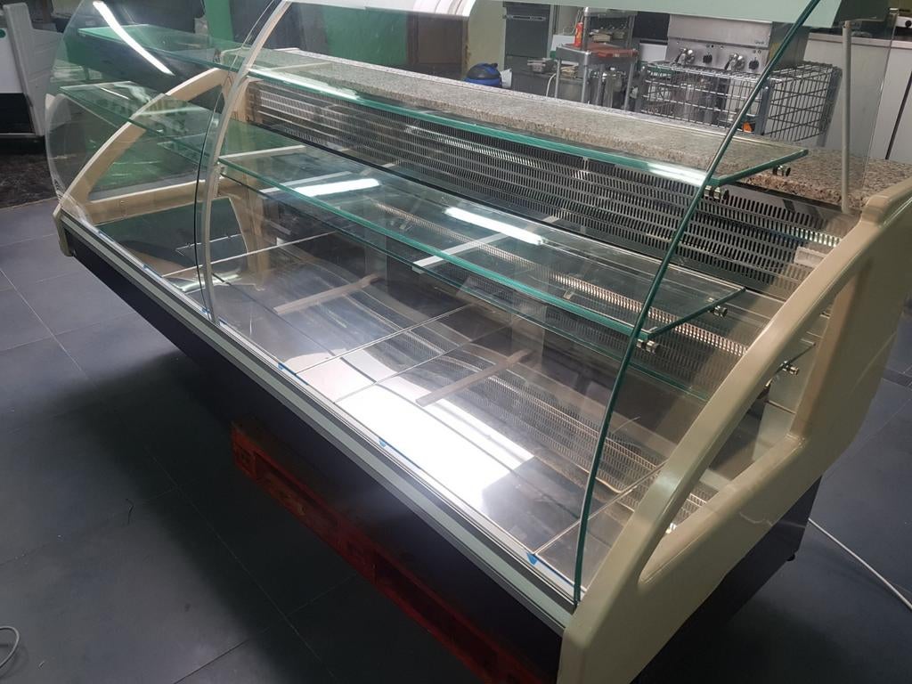 Super frigo patisserie