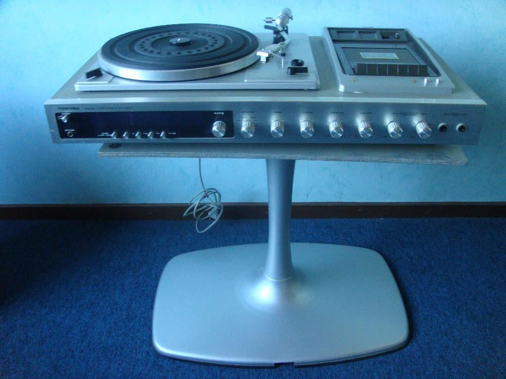 MUSIC CENTER TOSHIBA SM 3200 VINTAGE 1976, TV, Hi-fi & Vidéo, Télévisions vintages, Enlèvement, Toshiba