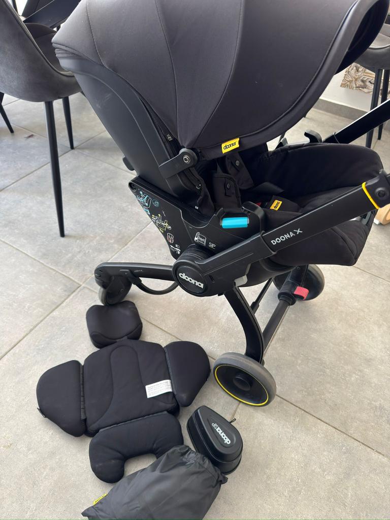 Doona X in perfecte staat ., Kinderen en Baby's, Buggy's, Zo goed als nieuw, Ophalen