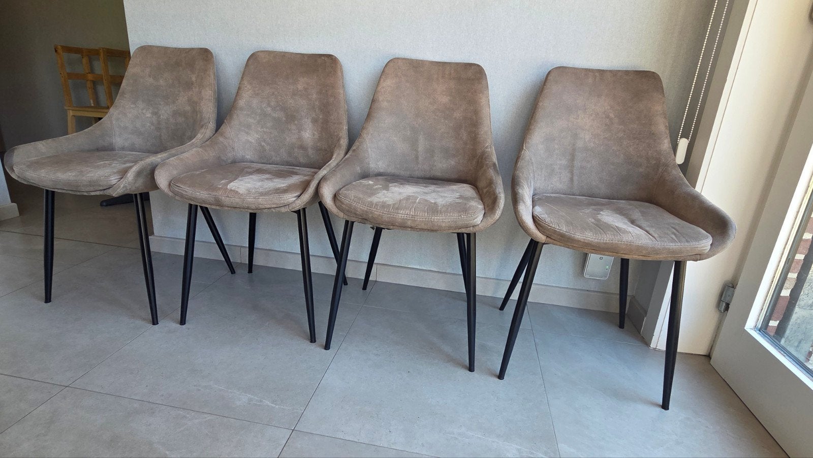 Set van 4 stoelen taupe/beige, Huis en Inrichting, Stoelen, Ophalen, Stof