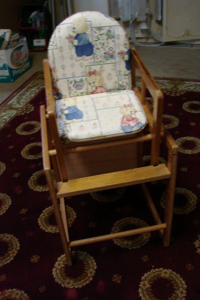 houten kinder meegroeistoel (tafel en stoeltje), Ophalen, Gebruikt, Meegroeistoel, Aanschuifbaar