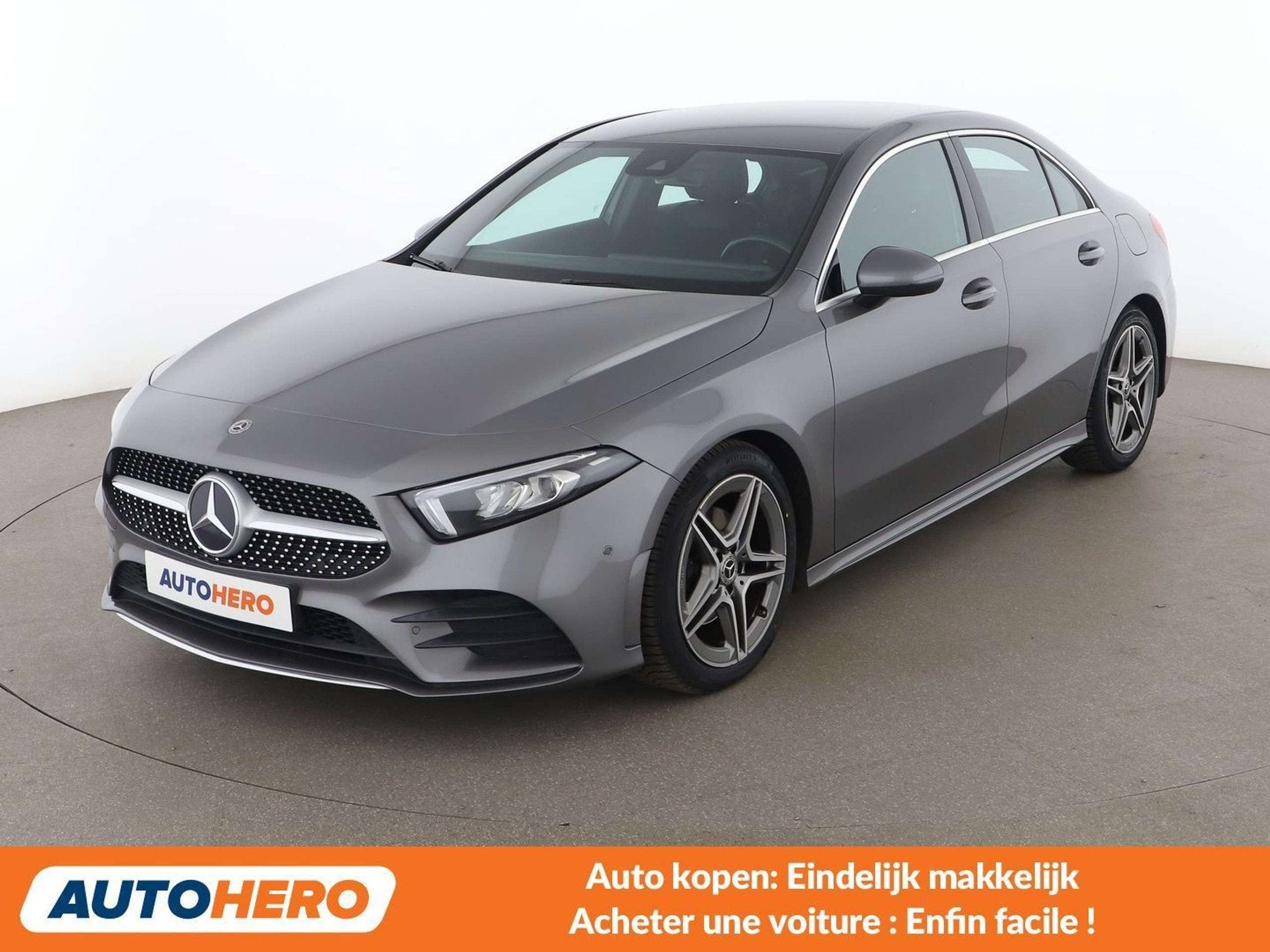 Mercedes-Benz A-Klasse 180 A 180 d AMG Line (bj 2020), Auto's, 4 deurs, Gebruikt, 116 pk, Alcantara