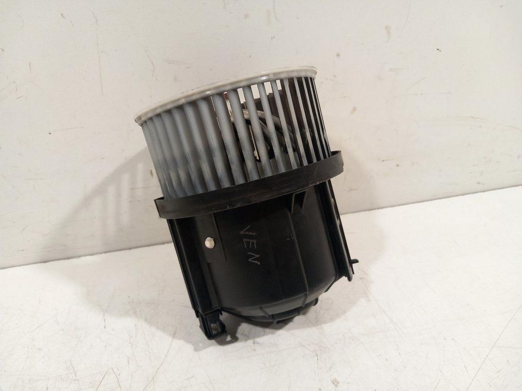 Kachel ventilator motor Land Rover Discovery, Auto-onderdelen, Onderdelen@venauto.nl, Van der Ven Autorecycling B.V., Ettenseweg 76, 4706 PB Roosendaal, The Netherlands