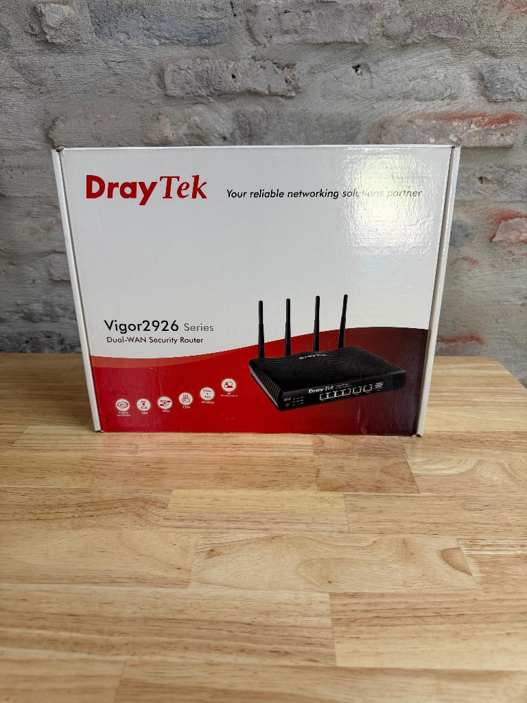 Te koop: DrayTek Vigor 2926 – nieuw in verpakking, Computers en Software, Ophalen of Verzenden, Nieuw, Router