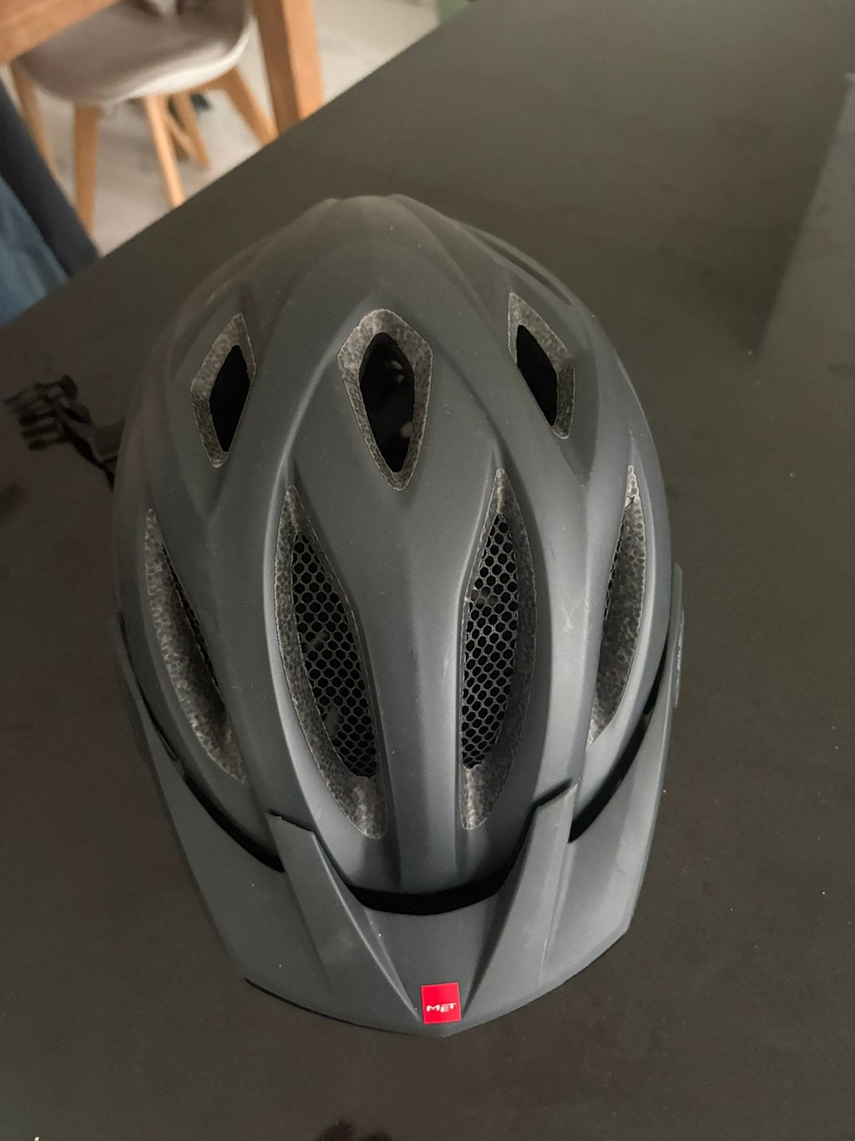 MET crossover fietshelm. Medium 52-59 cm. Mat zwart, Vélos & Vélomoteurs, Accessoires vélo | Casques de vélo, Enlèvement, Comme neuf
