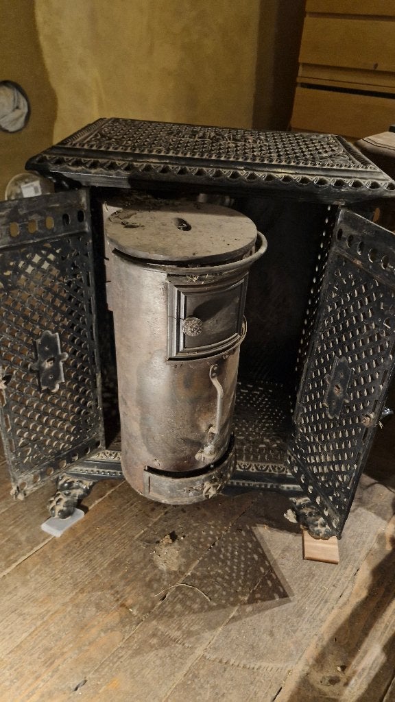 Poêle à bois/charbon décoratif en fonte émaillée ajourée, Maison & Meubles, Enlèvement, Utilisé, Bois, Autoportant
