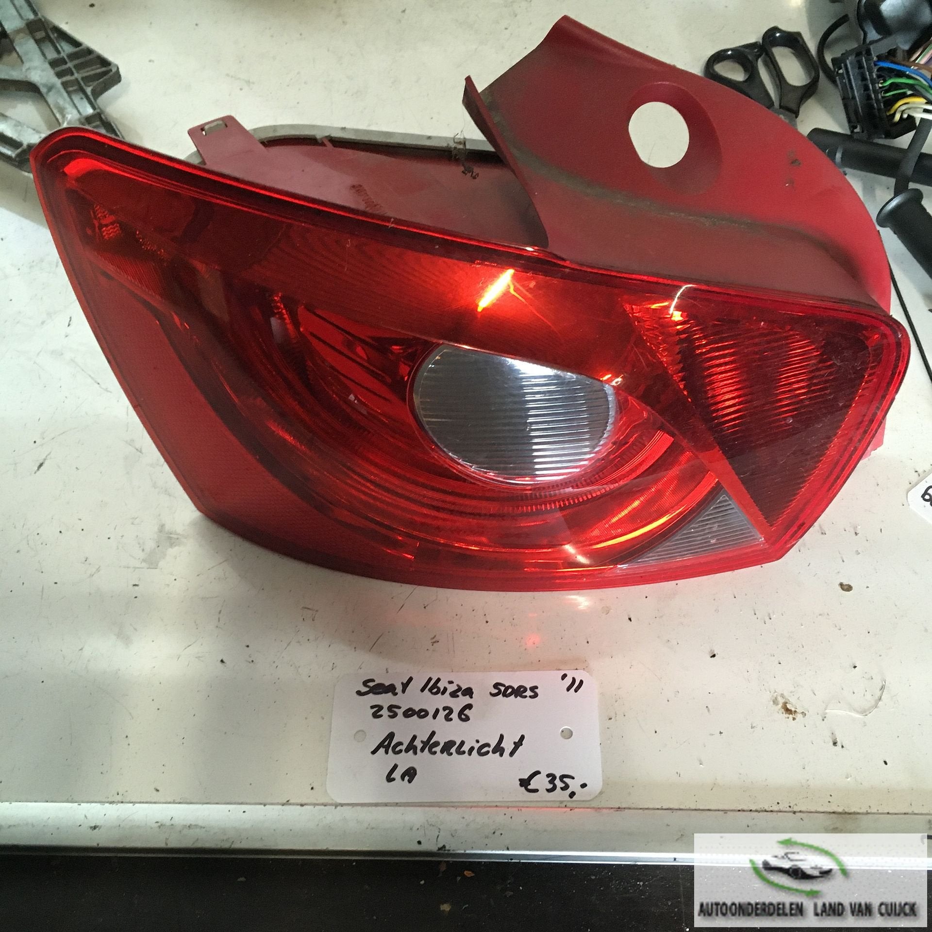 Seat Ibiza 2011 5drs 2500126  Achterlicht  Linksachter, Gebruikt, -, -, Ophalen of Verzenden
