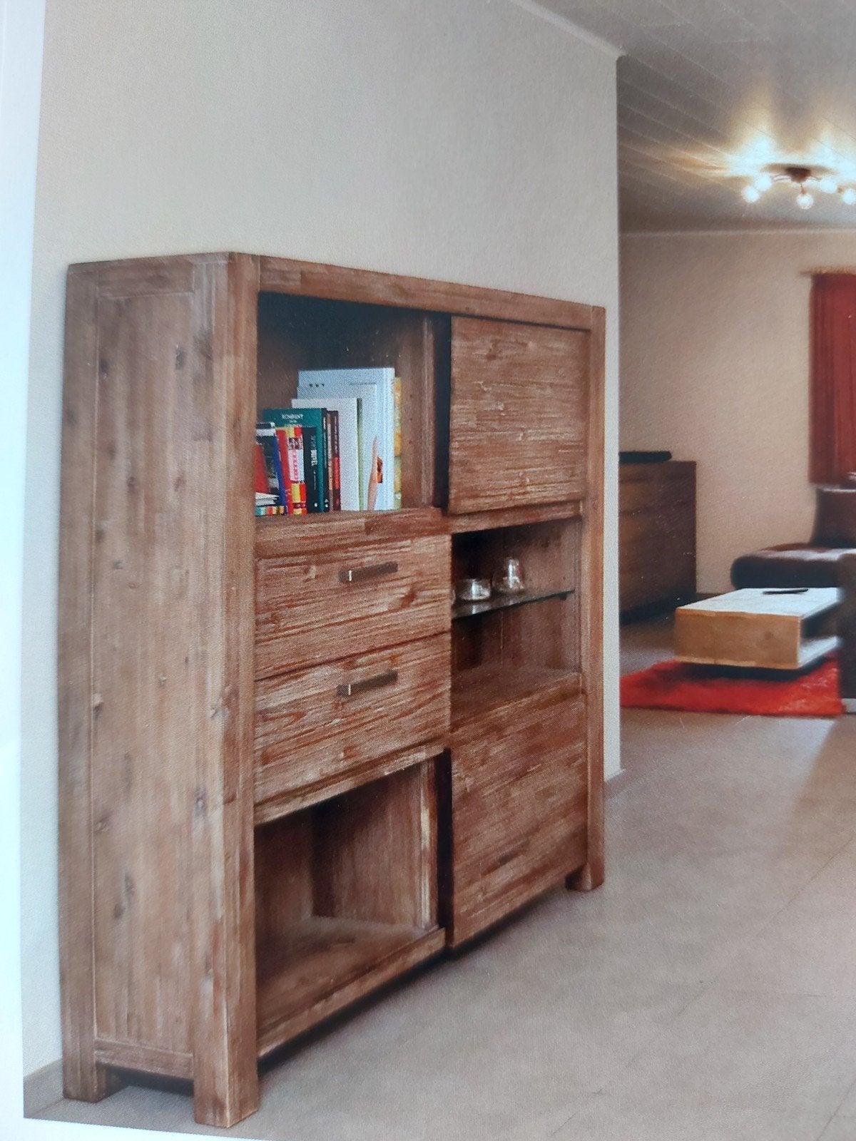 Wandkast met 2 lades en 2 schuifdeuren, Ophalen
