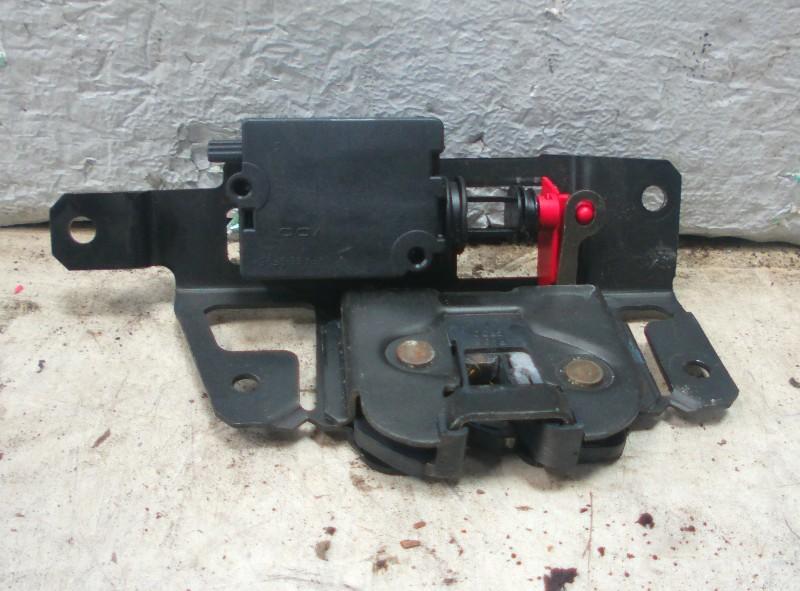 SLOTVANGER ACHTERKLEP BMW 3 serie Touring (E46 / 3), Gebruikt, Info@VerberkAutodemontage.nl, Nijverheidstraat 1a 1a
5405 AJ  UDEN, NL