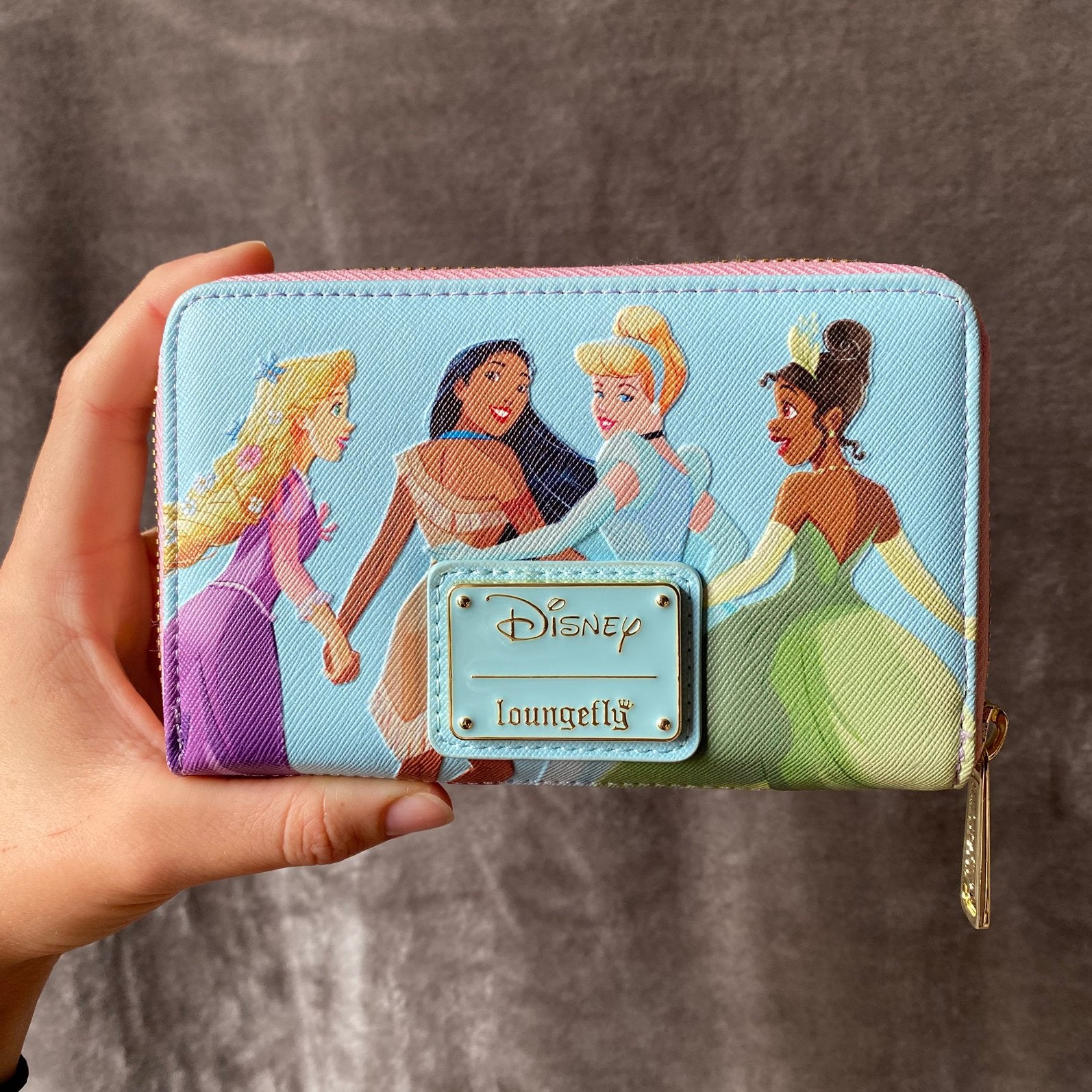Portefeuille Loungefly Disney Princess, Bijoux, Sacs & Beauté, Enlèvement ou Envoi, Neuf, Bleu, Autres marques