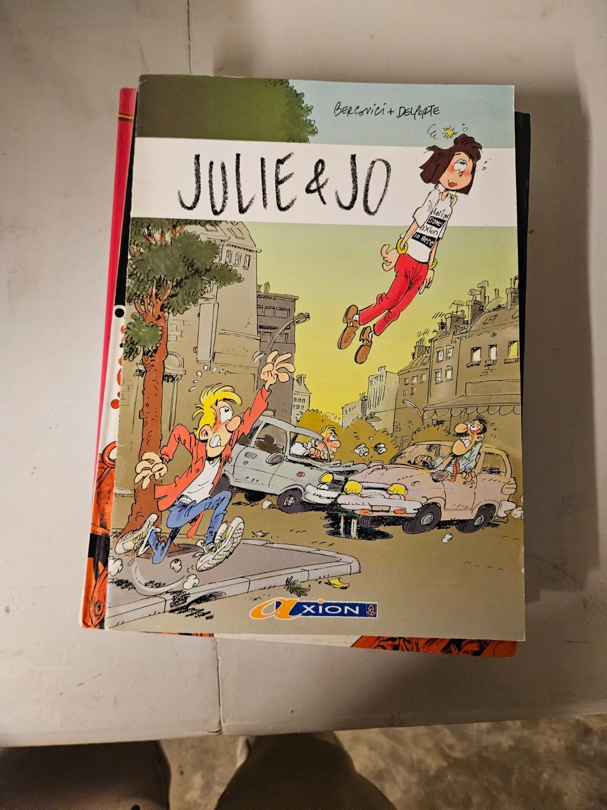 Julie et jo, Boeken, Stripverhalen, Ophalen