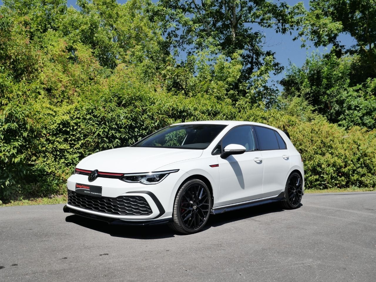 Volkswagen Golf GTI 245 PK MANUEEL (bj 2024), Auto's, 245 pk, Stof, Gebruikt, Euro 6