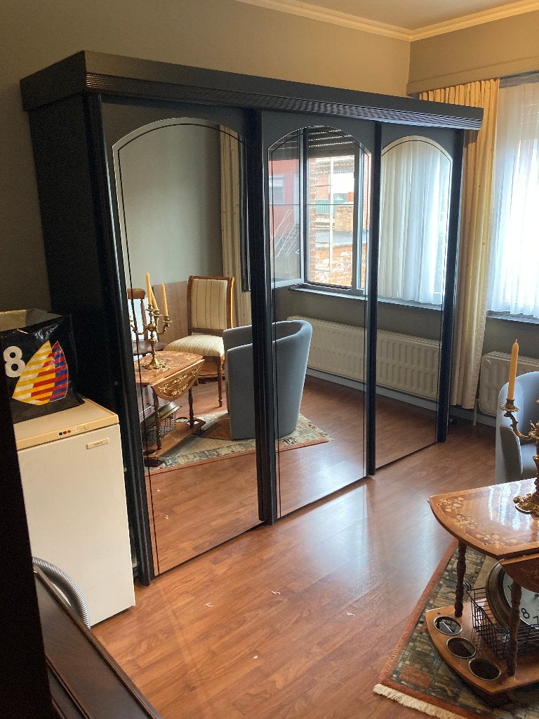 Grote kleerkast met spiegels en schuifdeuren, Huis en Inrichting, Met deur(en), Gebruikt, 200 cm of meer, 200 cm of meer