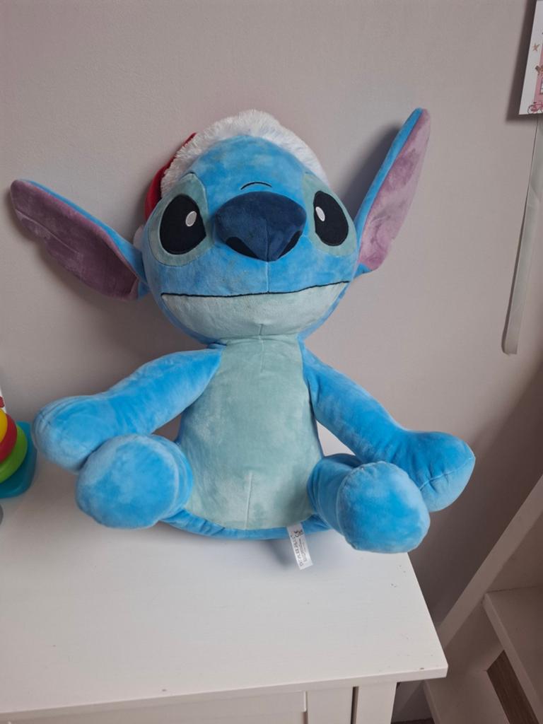 Stitch kerstmuts 50cm, Kinderen en Baby's, Speelgoed | Knuffels en Pluche, Ophalen