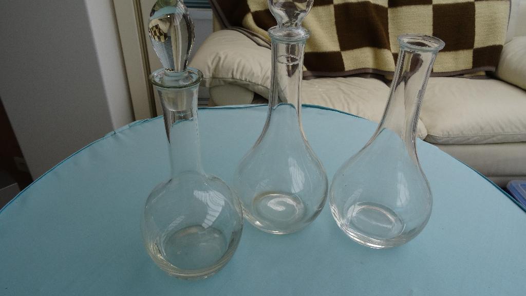 CARAFES À VIN, Autres types, Enlèvement, Utilisé, Verre