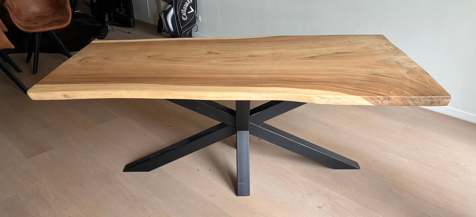Suarhouten tafel, Ophalen, 200 cm of meer, 50 tot 100 cm, Zo goed als nieuw