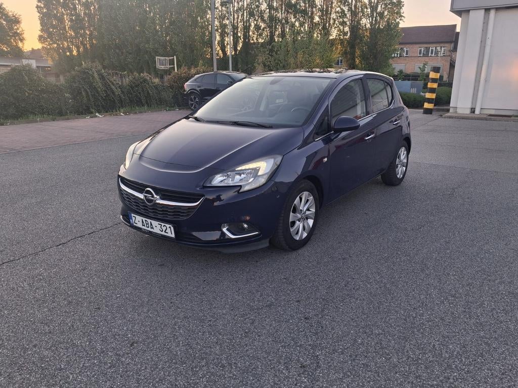 Opel corsa essence ️ 2017 km 170000, Autos, Particulier, Essence, Achat