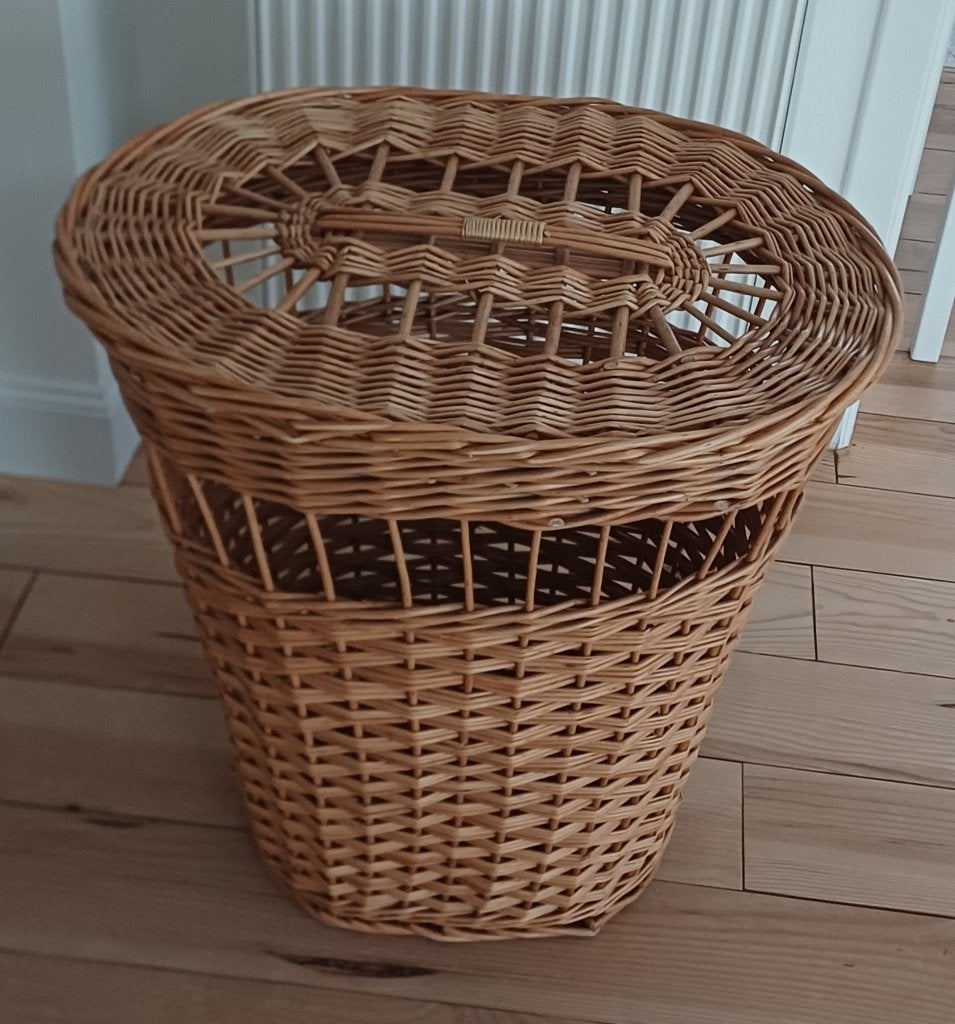 Rieten mand, Huis en Inrichting, Ophalen, Mand, Met deksel