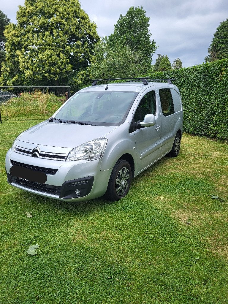 Citroën Berlingo - Propere lichte vracht, Auto's, Bestelwagens en Lichte vracht, Voorwielaandrijving, Citroën, https://public.car-pass.be/verify/3672-7026-1840
