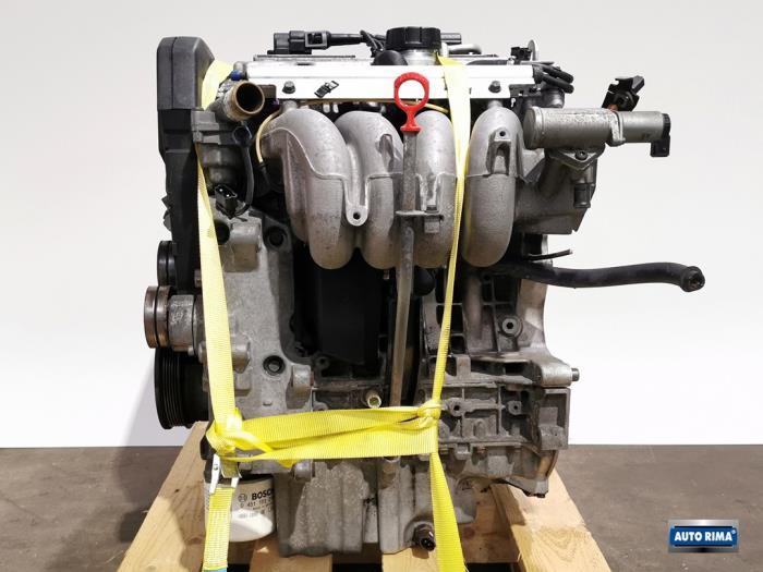 Motor van een Volvo V40, Gebruikt, -, -, Ophalen of Verzenden