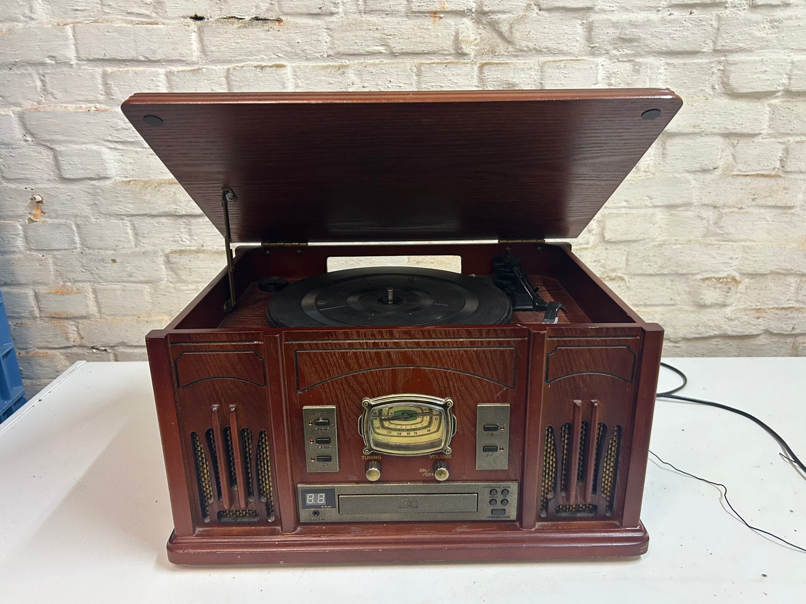 Chaîne Hi-Fi rétro tout-en-un – Vinyle, CD, cassette & radio, Enlèvement, Lecteur CD