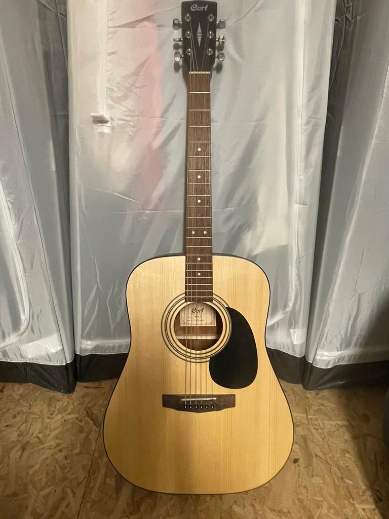Guitare de marque Cort AD810, Musique & Instruments, Enlèvement, Comme neuf