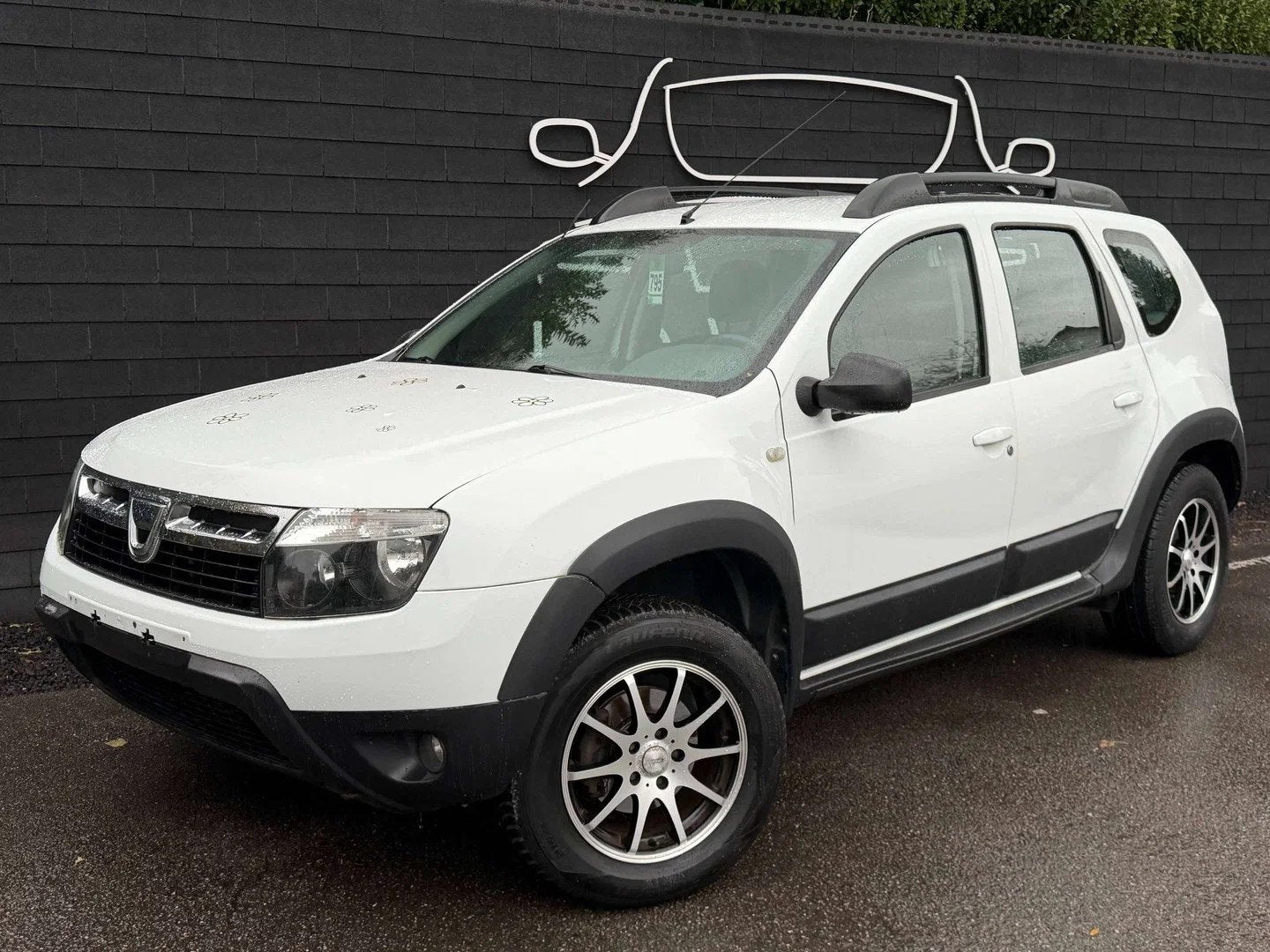 Dacia Duster 1.5 dCi 4x2+AIRCO+JANTES+EURO 5 (bj 2013), Auto's, Euro 5, Stof, Gebruikt, Zwart
