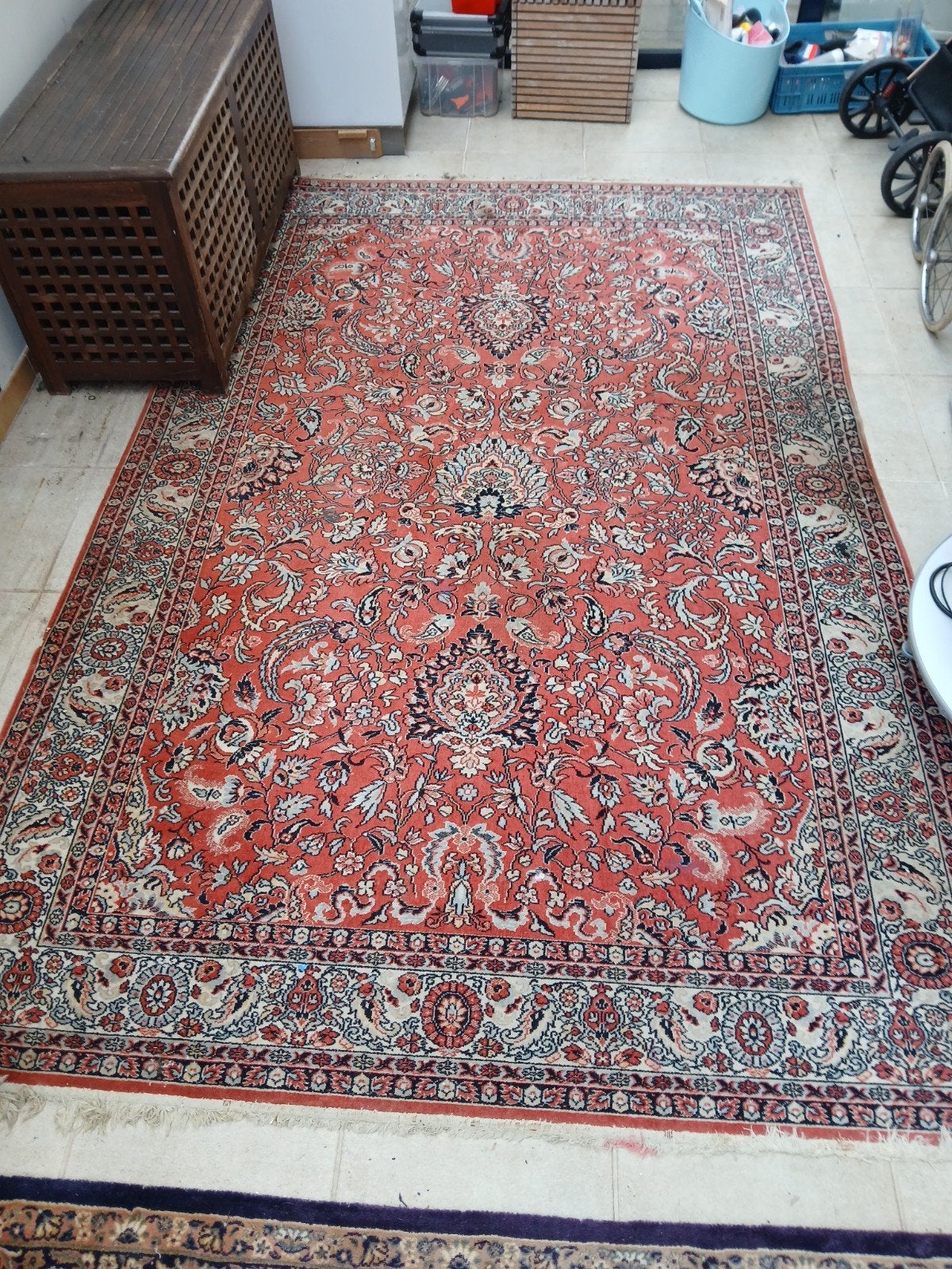 Tapis 300×195, Enlèvement