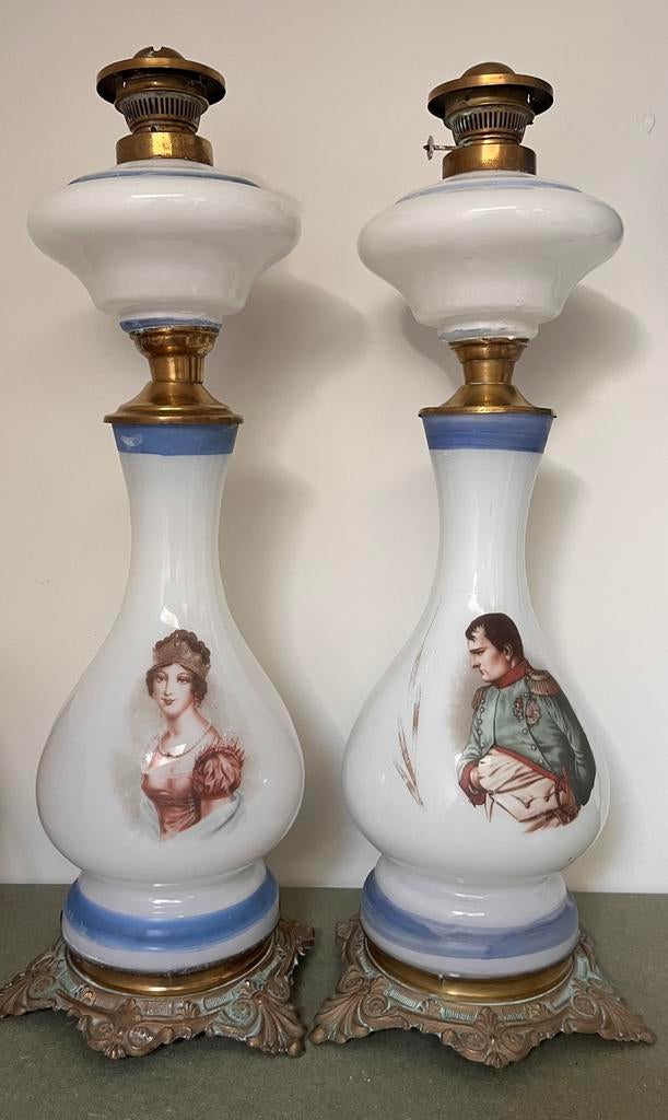 Napoleon & Josephine paar olielampen, Ophalen