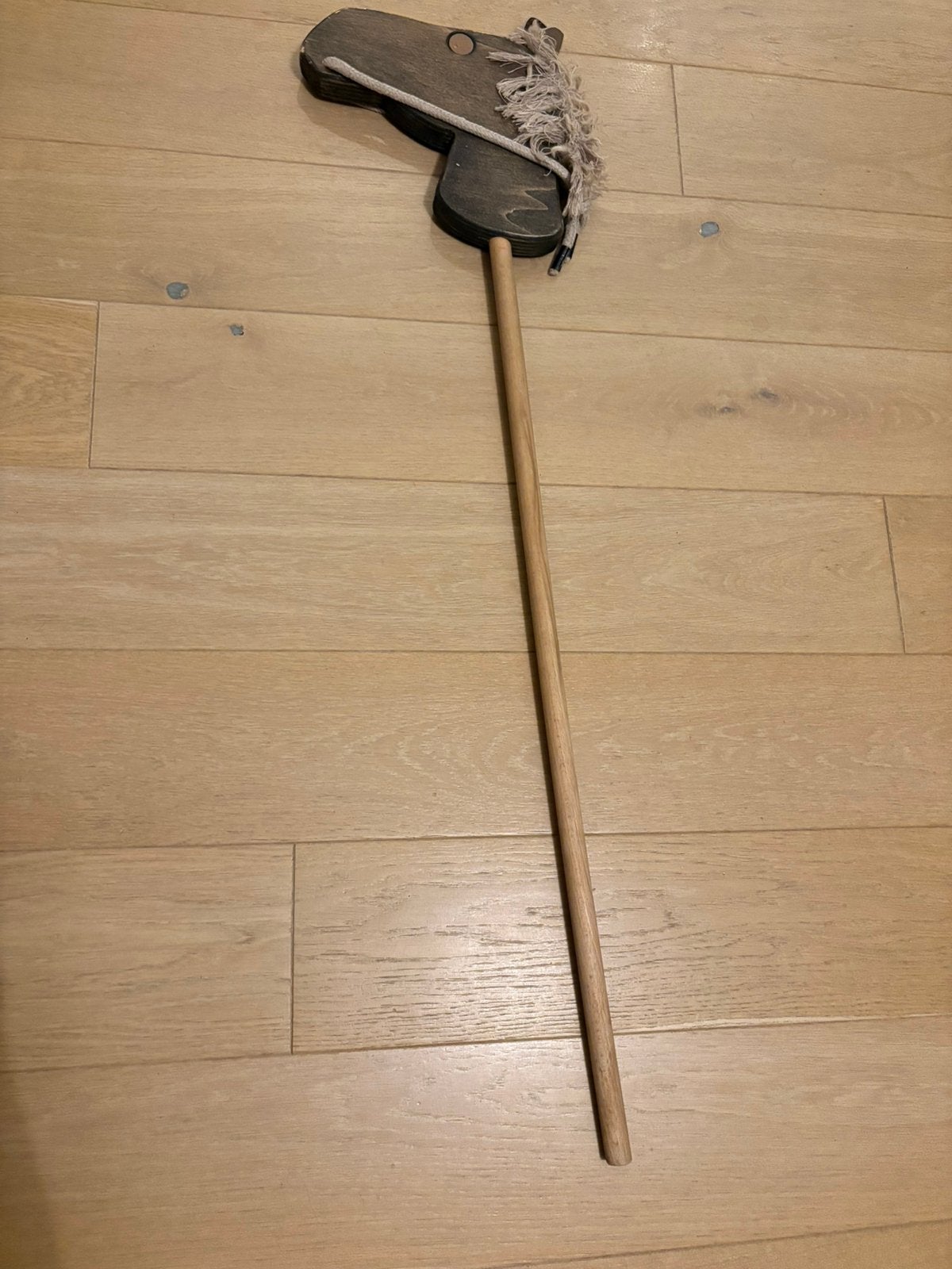 Houten stokpaard, Ophalen of Verzenden, Zo goed als nieuw